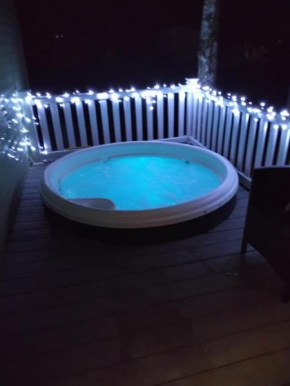19 Laurel Close Highly recommended 6 berth holiday home with hot tub in prime location